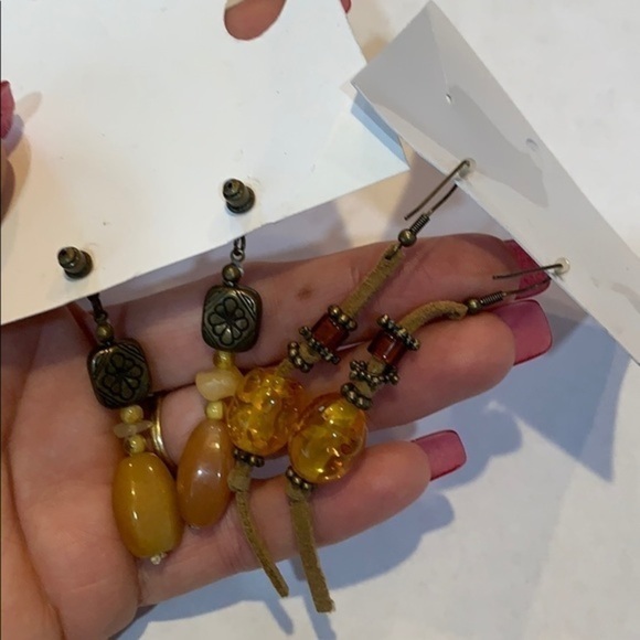 FREE w/any purchase 2 pair natural stone glass bead leather new on cards - Picture 5 of 7